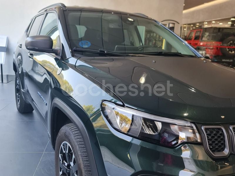 Usado Jeep Compass Trailhawk 240 CV (176 kW) 2021 Blanco SUV