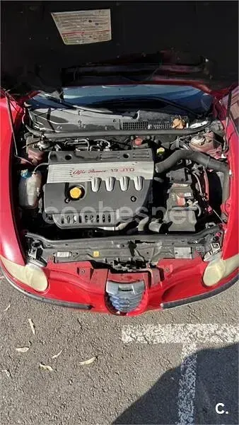 Usado Alfa Romeo 147 Impression 100 CV (73 kW) 2004 Rojo Utilitario