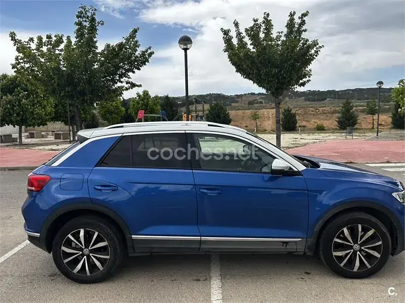 Usado VW T-Roc Advance 150 CV (110 kW) 2018 Azul SUV