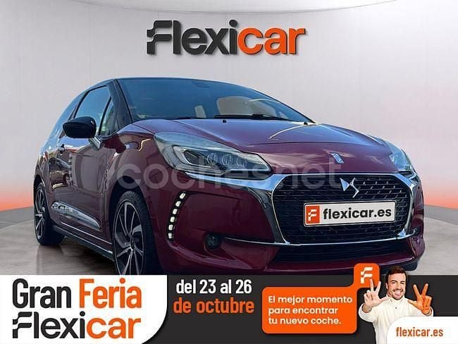 Granate Usado 2018 DS Automobiles DS3 Be Chic Berlina | 11.290 € (Precio justo) - Imagen 1/4