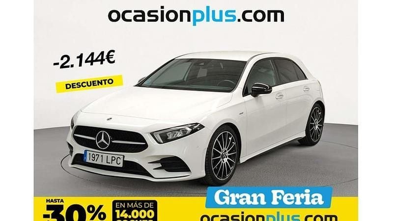 Blanco Usado 2021 Mercedes A180 Utilitario | 21.446 € (Precio justo) - Imagen 1/4