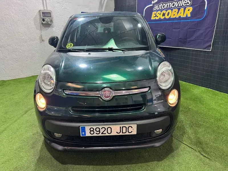 Usado Fiat 500L Lounge 105 CV (77 kW) 2015 Verde Monovolumen
