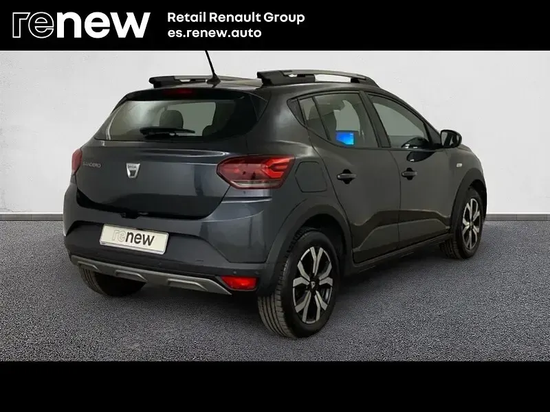 Usado Dacia Sandero Comfort 100 CV (73 kW) 2022 Gris Berlina