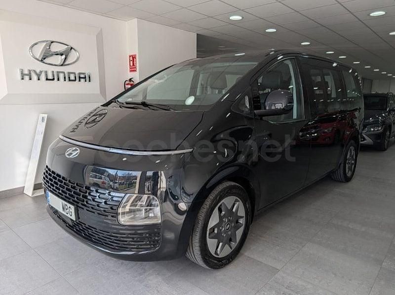 Usado Hyundai Staria 177 CV (130 kW) 2022 Negro Monovolumen