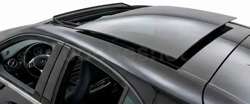 Usado Mercedes A180 AMG line 109 CV (80 kW) 2015 Negro Utilitario