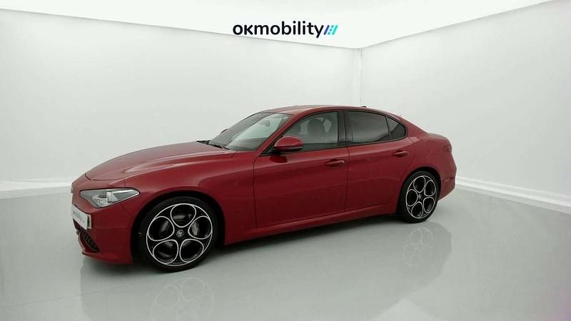 Usado Alfa Romeo Giulia Sprint 190 CV (139 kW) 2022 Rojo Berlina