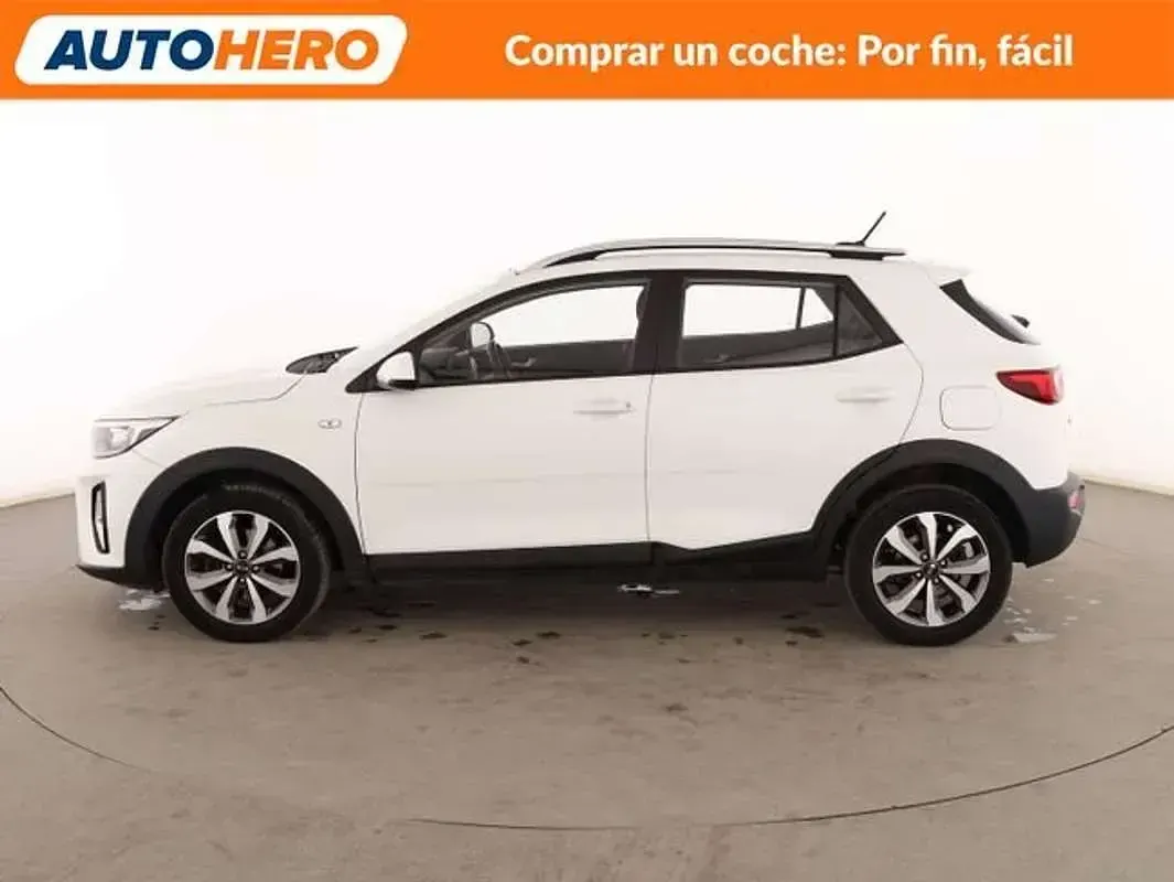 Usado Kia Stonic 84 CV (61 kW) 2021 Blanco SUV