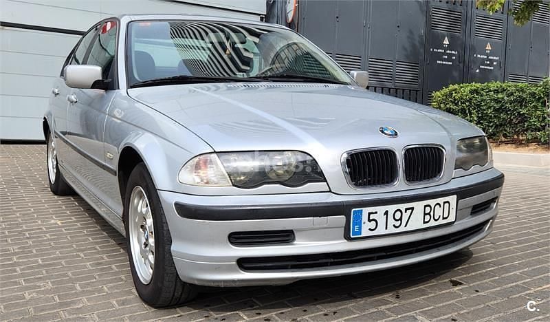 Gris / plata Usado 2003 BMW 320 Berlina | 2000 € (Buen precio) - Imagen 1/4