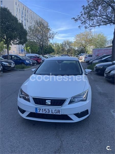Usado Seat Leon Style 125 CV (91 kW) 2020 Blanco Berlina