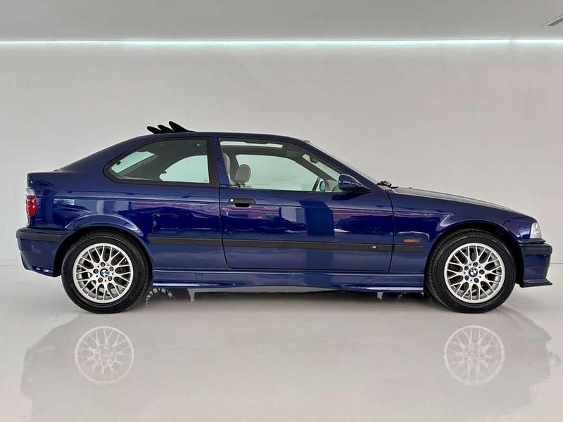 Usado BMW 316 Compact 102 CV (75 kW) 1996 Azul Utilitario