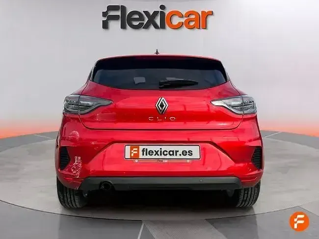 Usado Renault Clio Evolution 100 CV (73 kW) 2025 Rojo Utilitario