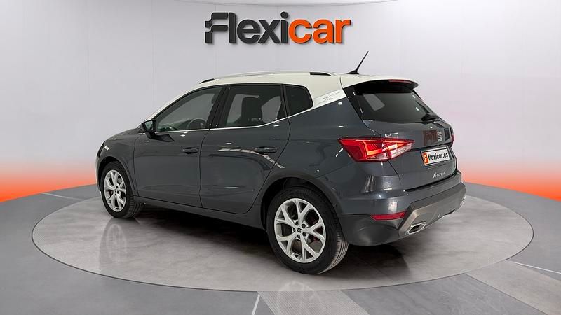 Usado Seat Arona FR 150 CV (110 kW) 2023 Gris SUV