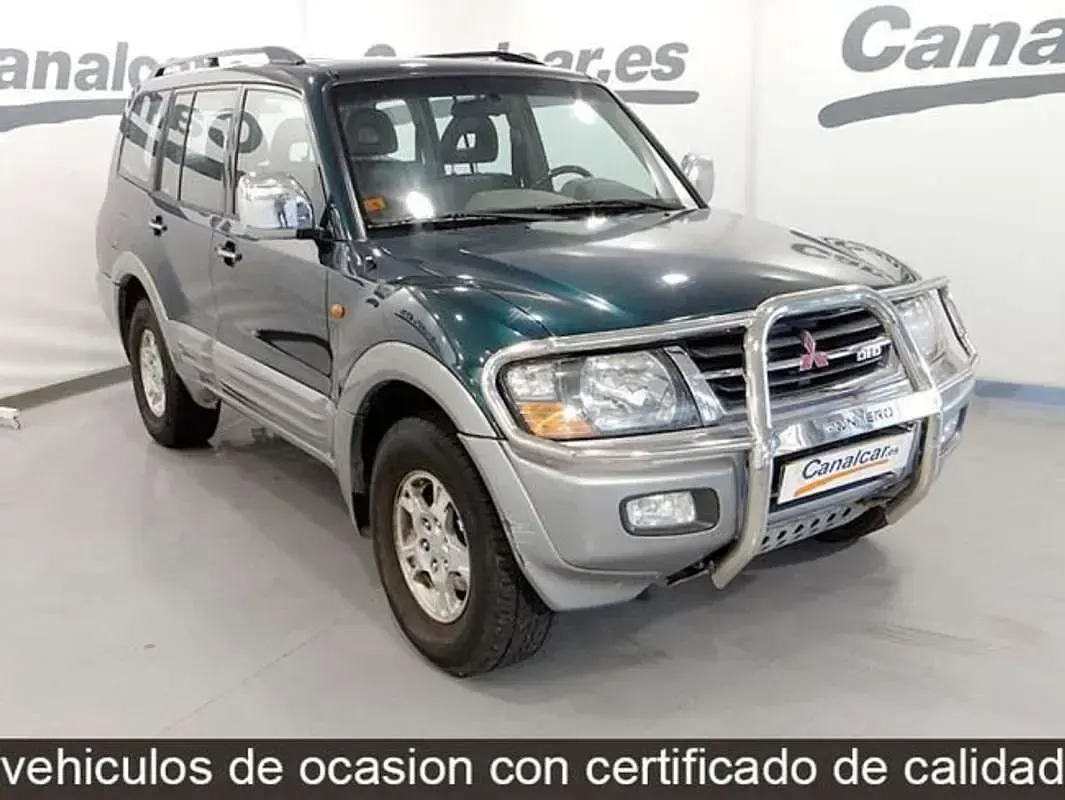 Usado Mitsubishi Pajero 165 CV (121 kW) 2000 Verde SUV