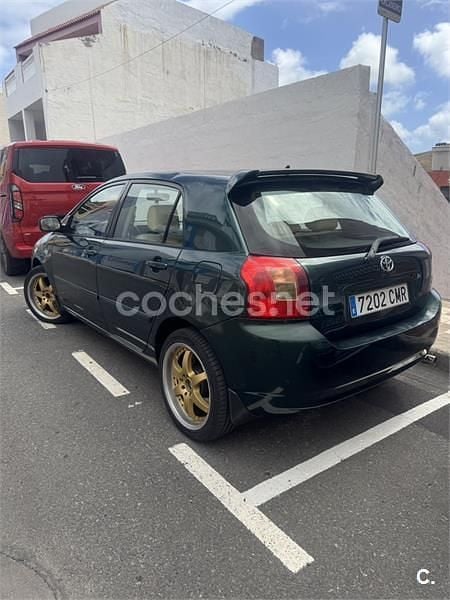 Usado Toyota Corolla Sol 110 CV (80 kW) 2003 Verde Berlina