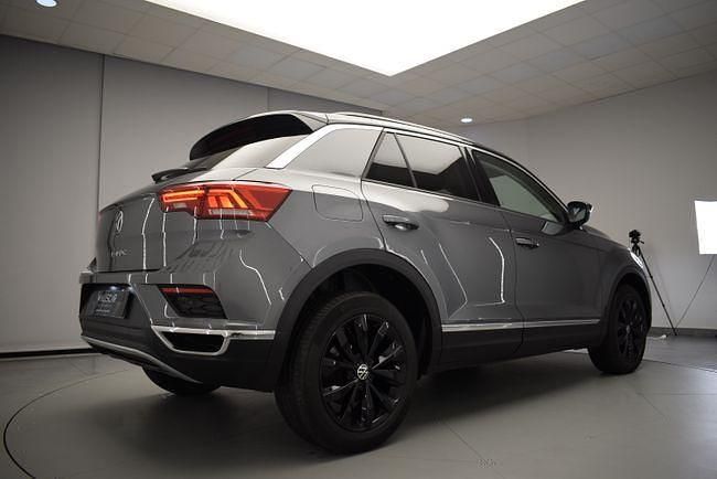 Usado VW T-Roc Advance 150 CV (110 kW) 2021 Gris / plata SUV