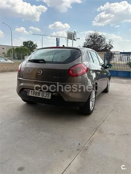 Usado Fiat Bravo Active 120 CV (88 kW) 2008 Beige Utilitario