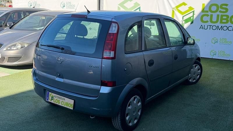 Usado Opel Meriva Enjoy 75 CV (55 kW) 2003 Gris Monovolumen