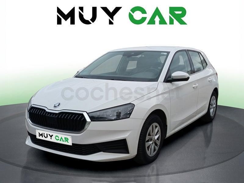Usado Skoda Fabia Ambition 80 CV (58 kW) 2023 Blanco Utilitario