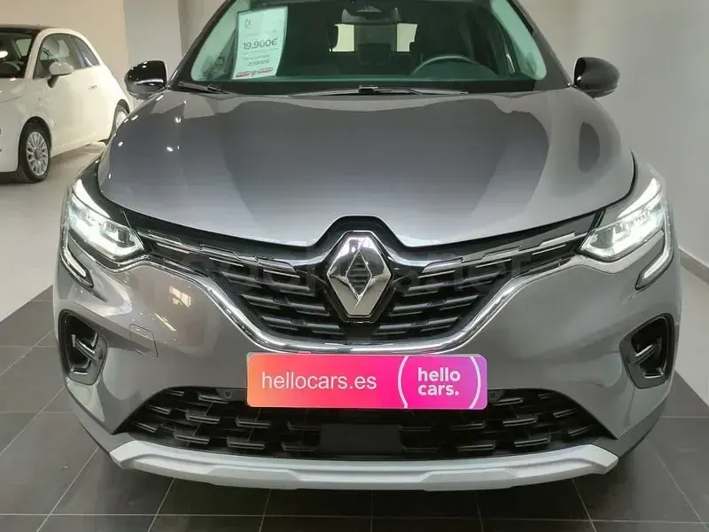 Usado Renault Captur Techno 90 CV (66 kW) 2024 Gris / plata SUV
