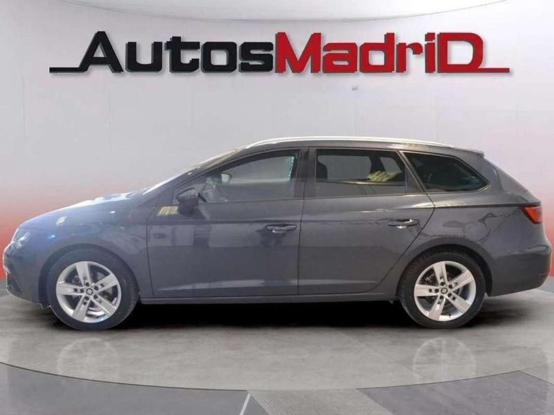 Usado Seat Leon ST FR 131 CV (96 kW) 2020 Gris Familiar