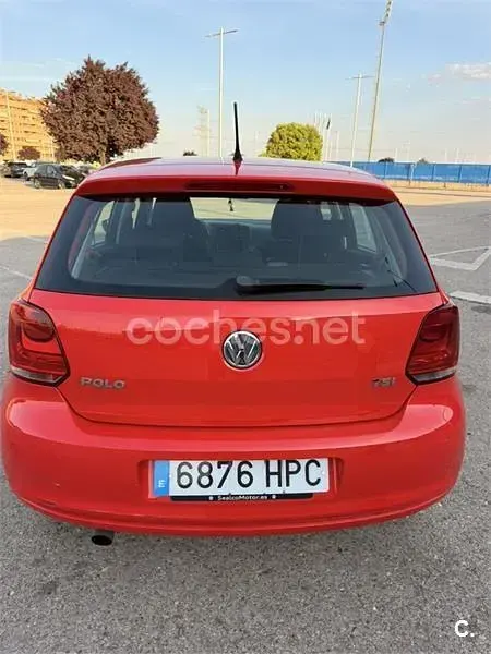 Usado VW Polo Advance 90 CV (66 kW) 2013 Rojo Utilitario