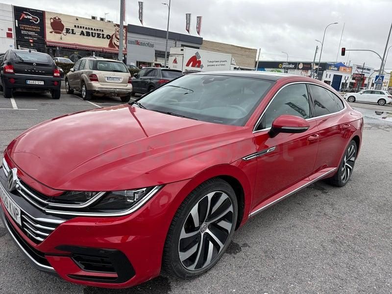 Usado VW Arteon R-line 150 CV (110 kW) 2018 Rojo Berlina