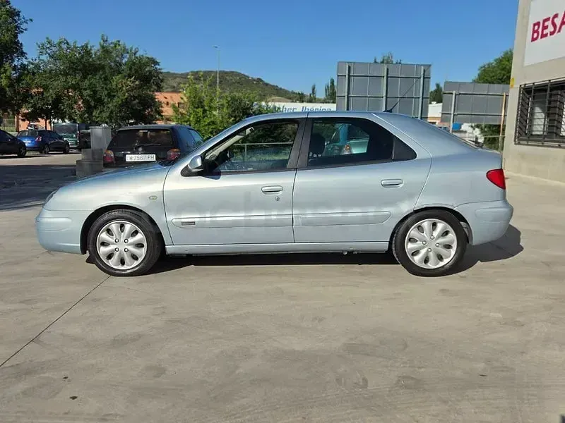 Usado Citroën Xsara Exclusive 137 CV (100 kW) 2003 Gris / plata Coupe