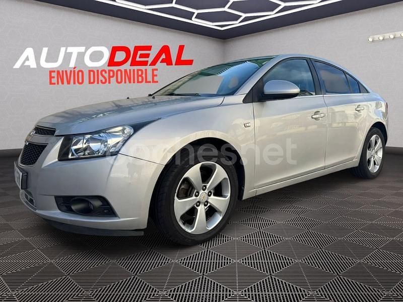 Gris / plata Usado 2011 Chevrolet Cruze LS Berlina | 5900 € (Buen precio) - Imagen 1/4