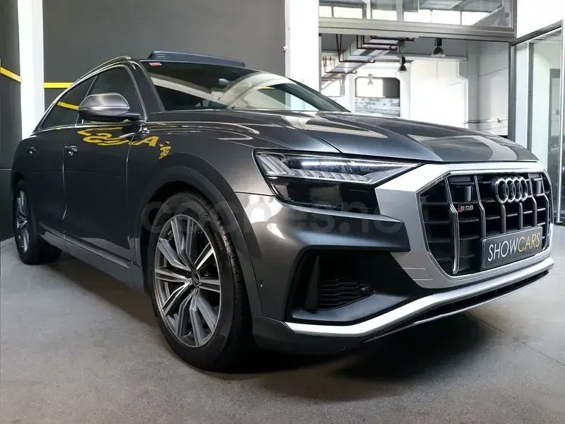 Usado Audi SQ8 507 CV (372 kW) 2021 Gris / plata SUV