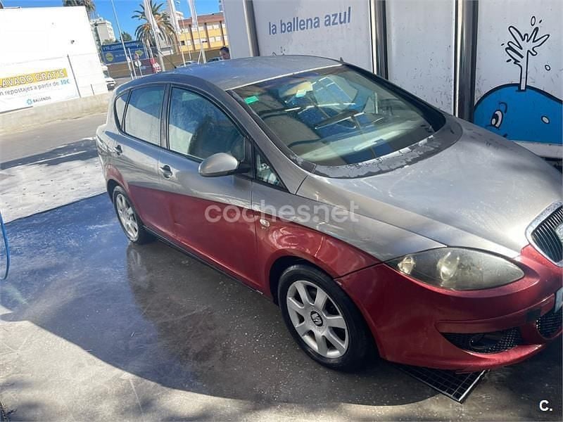 Usado Seat Toledo Stylance 140 CV (102 kW) 2005 Gris / plata Berlina