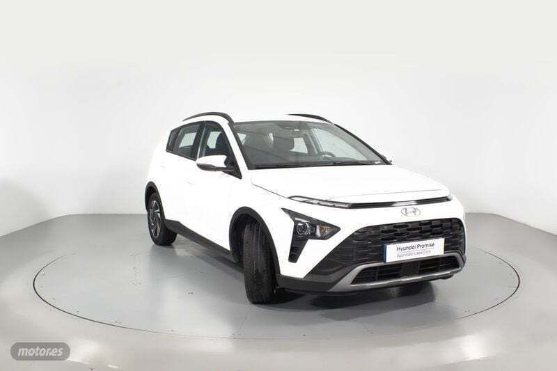 Atlas white Usado 2024 Hyundai Bayon SUV | 17.700 € (Precio justo) - Imagen 1/4