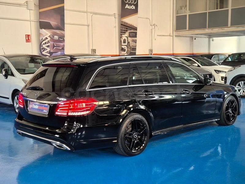 Usado Mercedes E250 Avantgarde 204 CV (150 kW) 2014 Negro Familiar