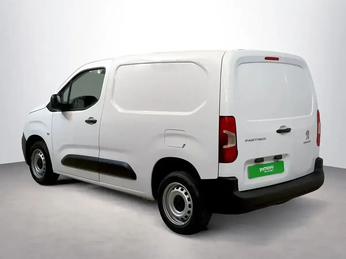 Usado Peugeot Partner S 102 CV (75 kW) 2022 Blanco Monovolumen