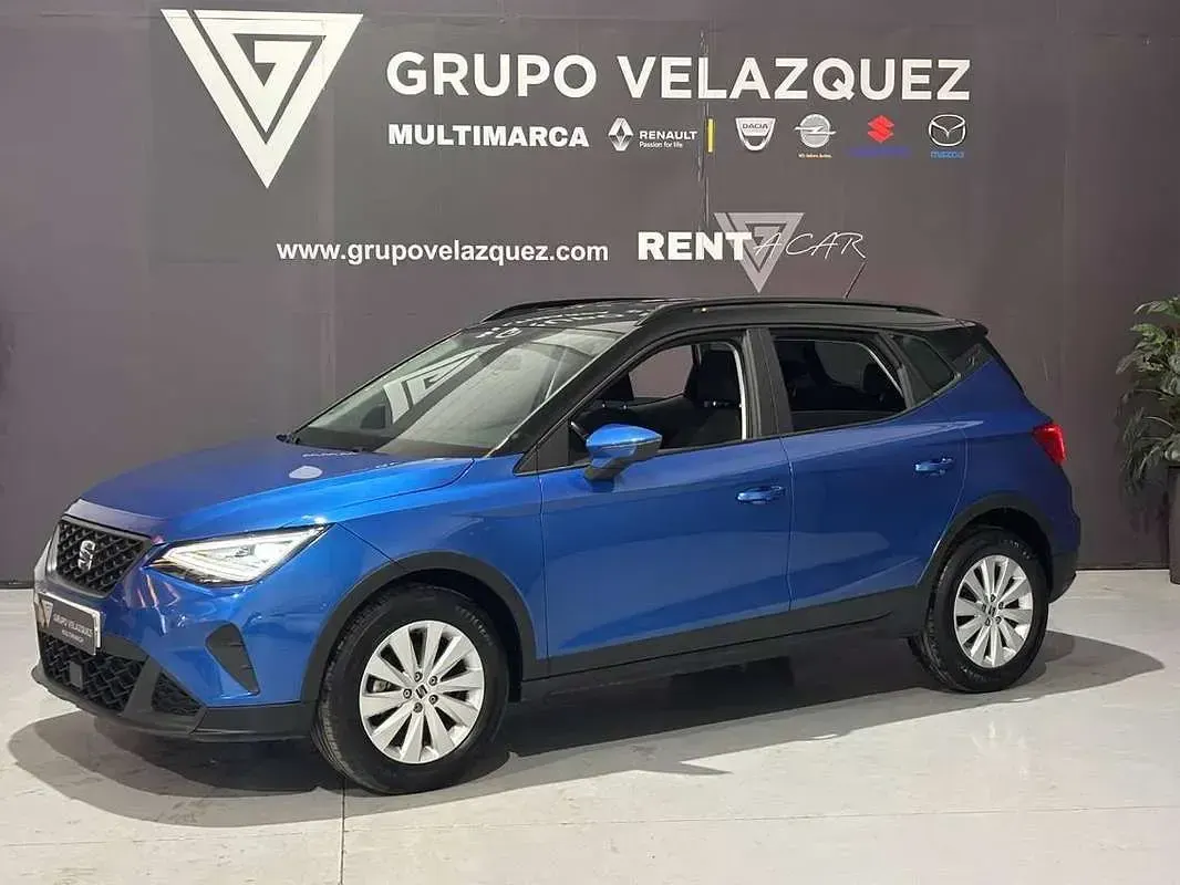Usado Seat Arona Style 95 CV (69 kW) 2025 Azul SUV