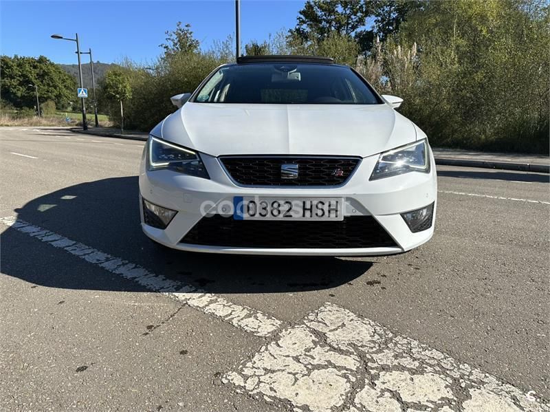 Usado Seat Leon FR 180 CV (132 kW) 2013 Blanco Berlina