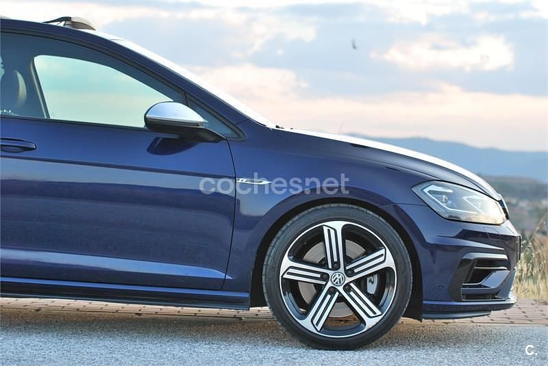 Usado VW Golf VII R 310 CV (228 kW) 2017 Azul Berlina
