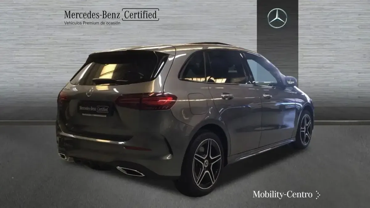 Usado Mercedes B250 AMG line 217 CV (159 kW) 2023 Mountaingrau  met. Utilitario
