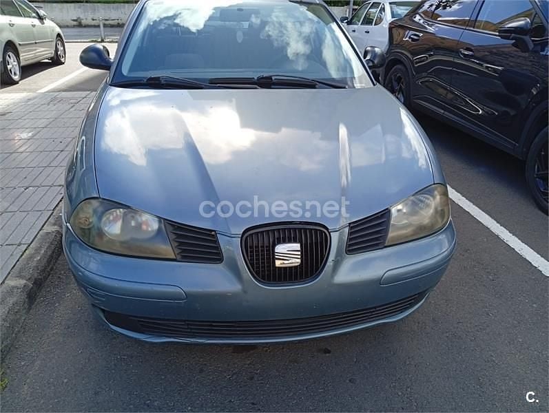 Usado Seat Ibiza Reference 75 CV (55 kW) 2005 Azul Utilitario