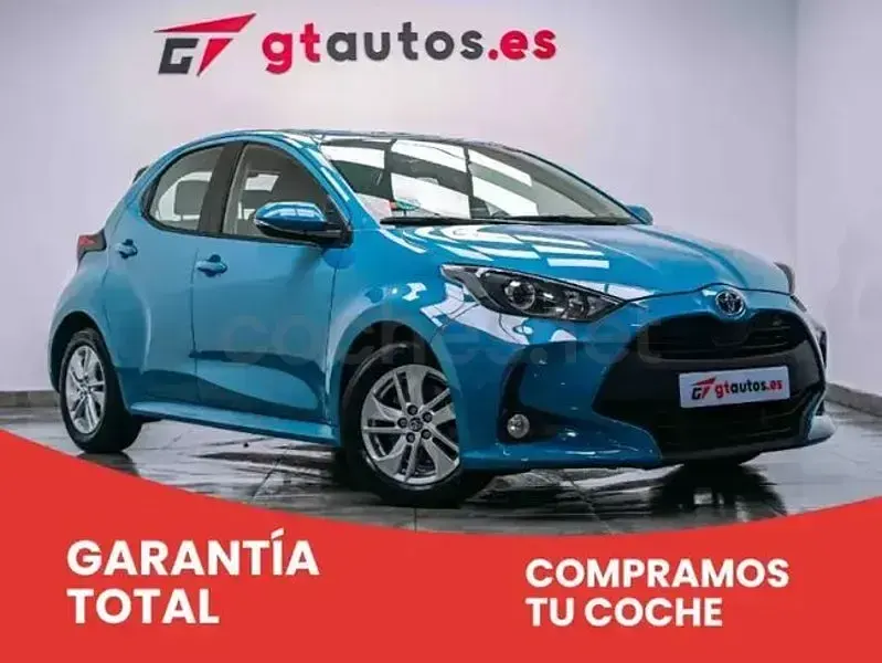 Usado Toyota Yaris Hybrid Active 116 CV (85 kW) 2021 Azul Berlina