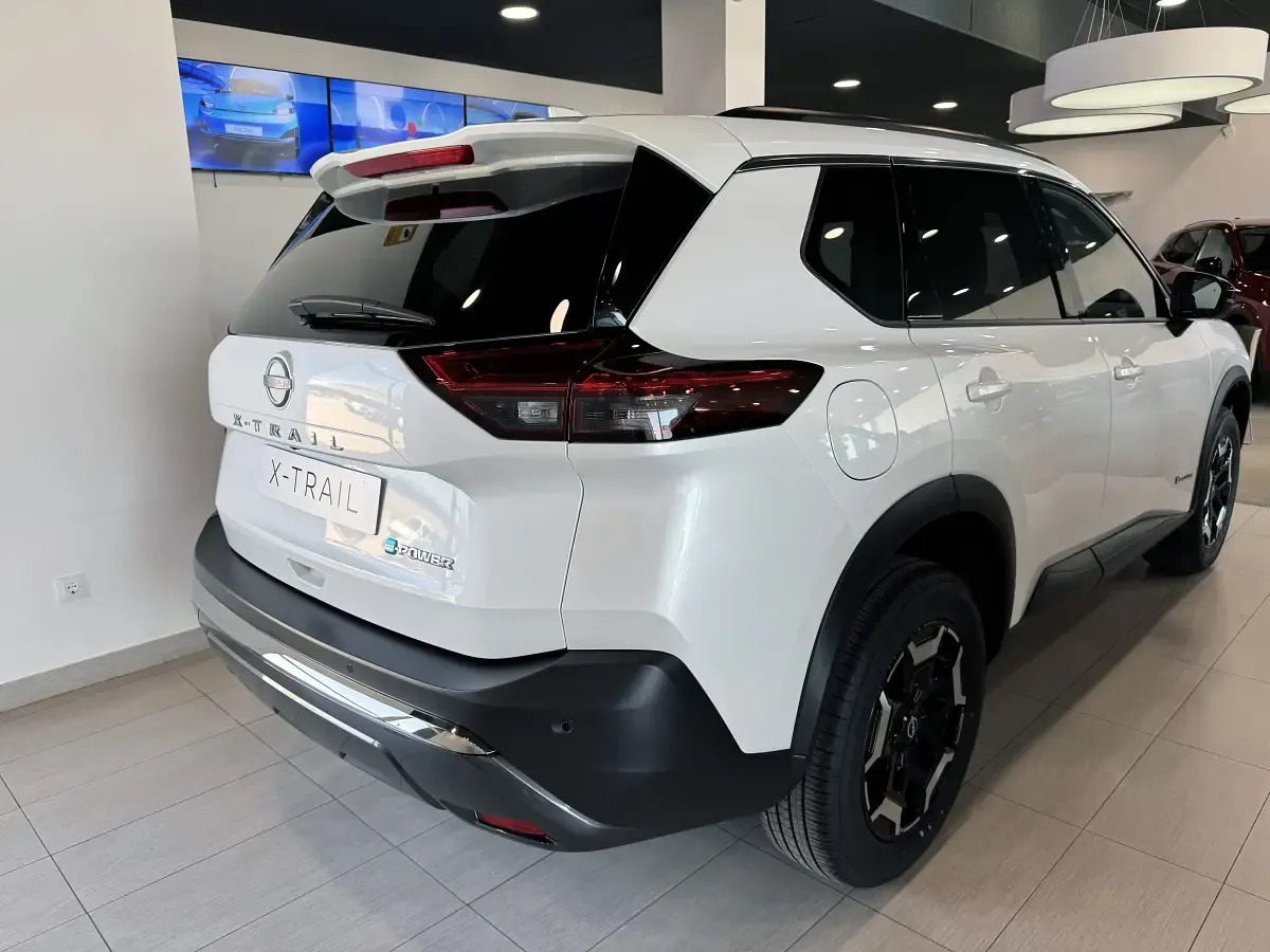 Nuevo Nissan X-Trail 204 CV (150 kW) 2026 Blanco SUV