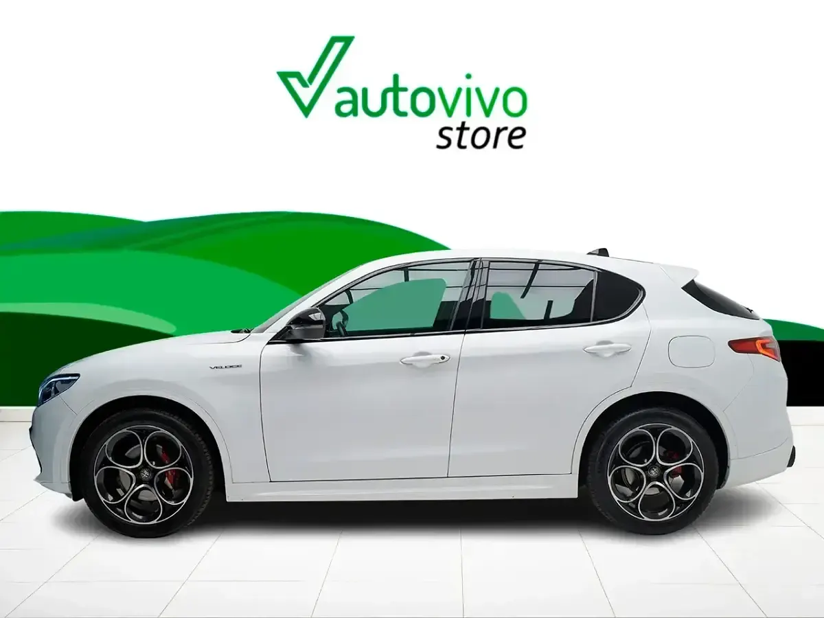 Usado Alfa Romeo Stelvio Veloce 210 CV (154 kW) 2023 Blanco SUV