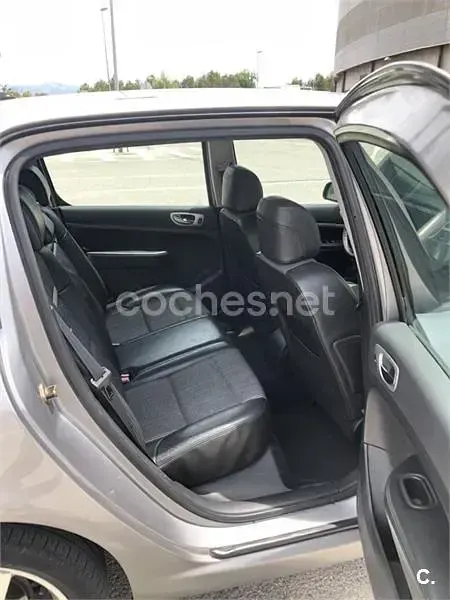 Usado Peugeot 307 136 CV (100 kW) 2004 Gris / plata Berlina
