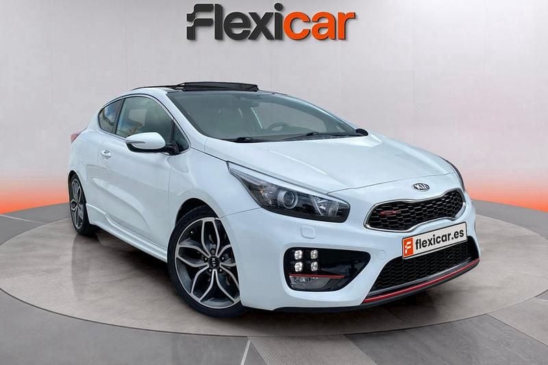 Blanco Usado 2018 Kia Ceed GT 2 Berlina | 16.490 € (Buen precio) - Imagen 1/4