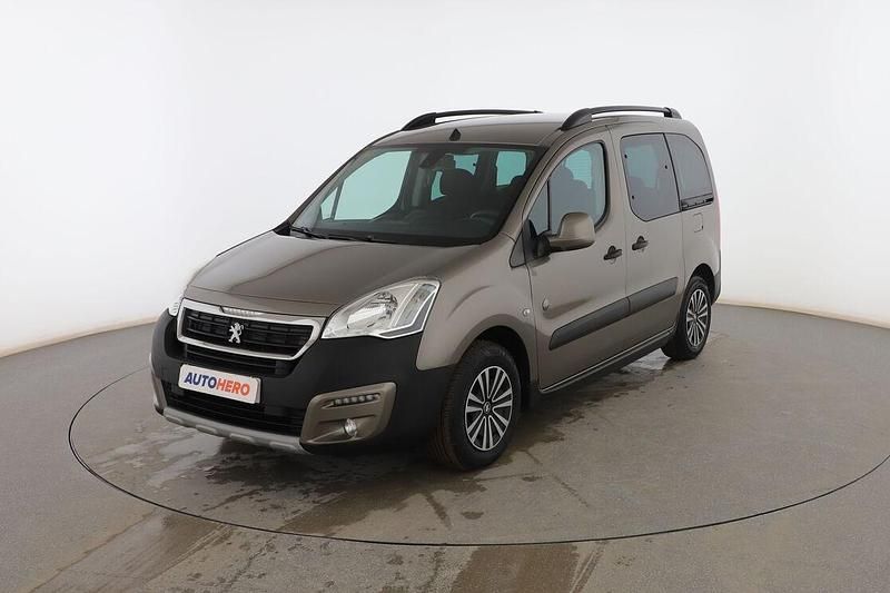 Usado Peugeot TePee Outdoor 99 CV (72 kW) 2015 Marrón Monovolumen