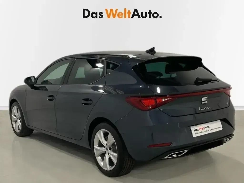 Usado Seat Leon FR 150 CV (110 kW) 2024 Gris Berlina