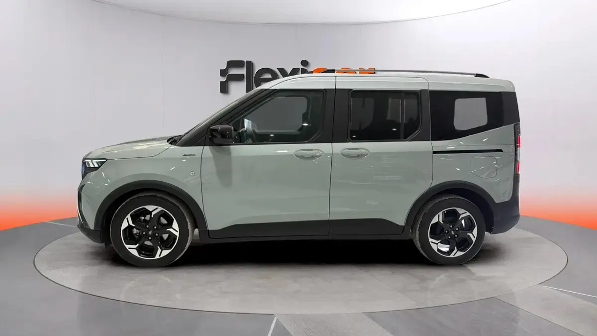 Usado Ford Tourneo Courier Active 125 CV (91 kW) 2024 Gris Monovolumen