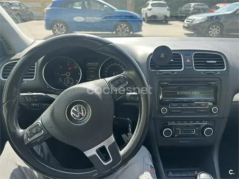 Usado VW Golf VII Advance 105 CV (77 kW) 2012 Negro Berlina