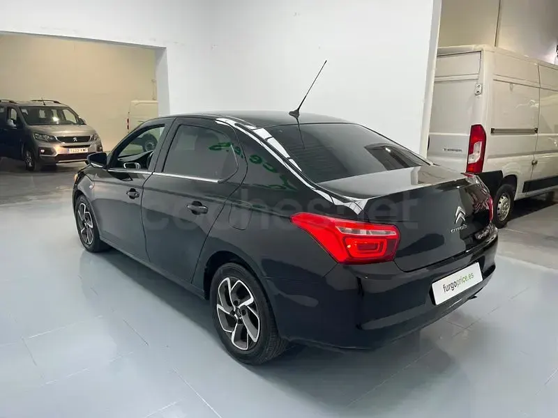 Usado Citroën C-Elysee I Shine 102 CV (75 kW) 2019 Negro Berlina