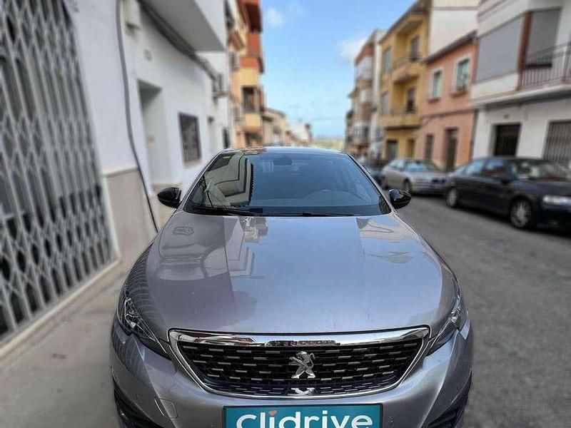 Usado Peugeot 308 GT-line 131 CV (96 kW) 2017 Gris Utilitario