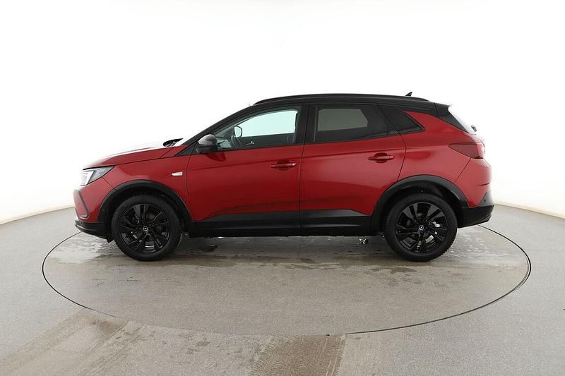 Usado Opel Grandland X GS Line 131 CV (96 kW) 2022 Rojo SUV